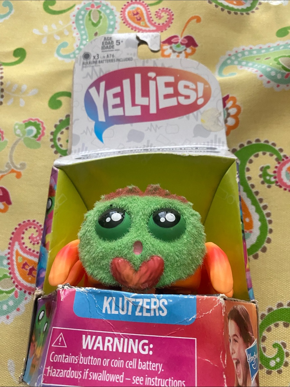 Yellies Klutzers  Sound Activated Age 5+ Surprise Movements Toy
